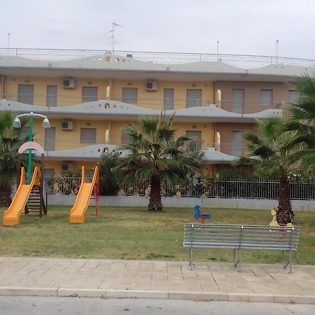 Residence Albadorata カンポマリーノ エクステリア 写真