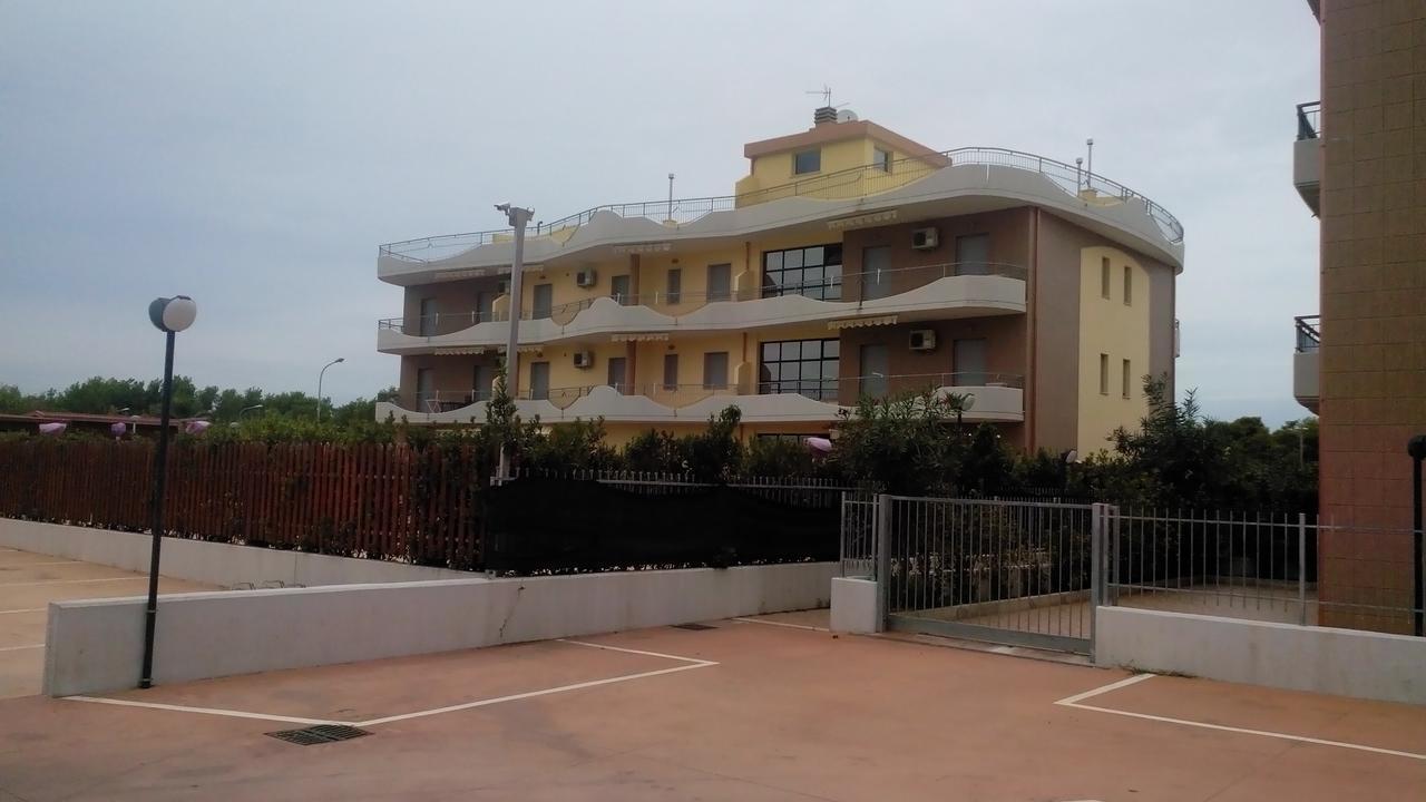 Residence Albadorata カンポマリーノ エクステリア 写真
